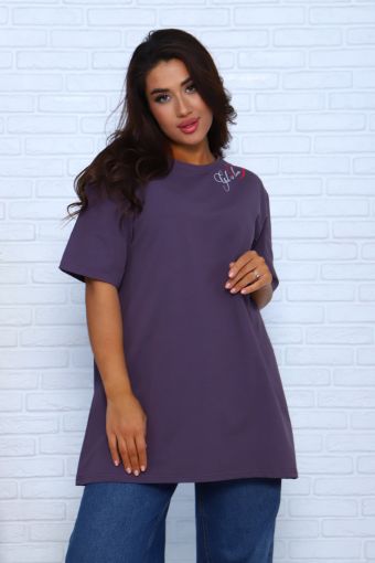 Удлиненная футболка с надписью на плече Арт. 1095 (Пастельно-фиолетовый) - Модно-Трикотаж